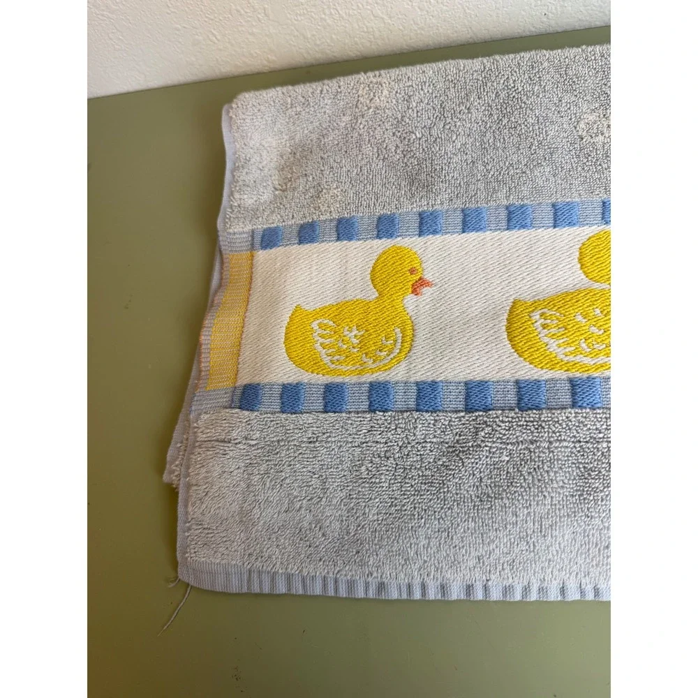 Vtg. Jubilee Duck Bath Towel 27